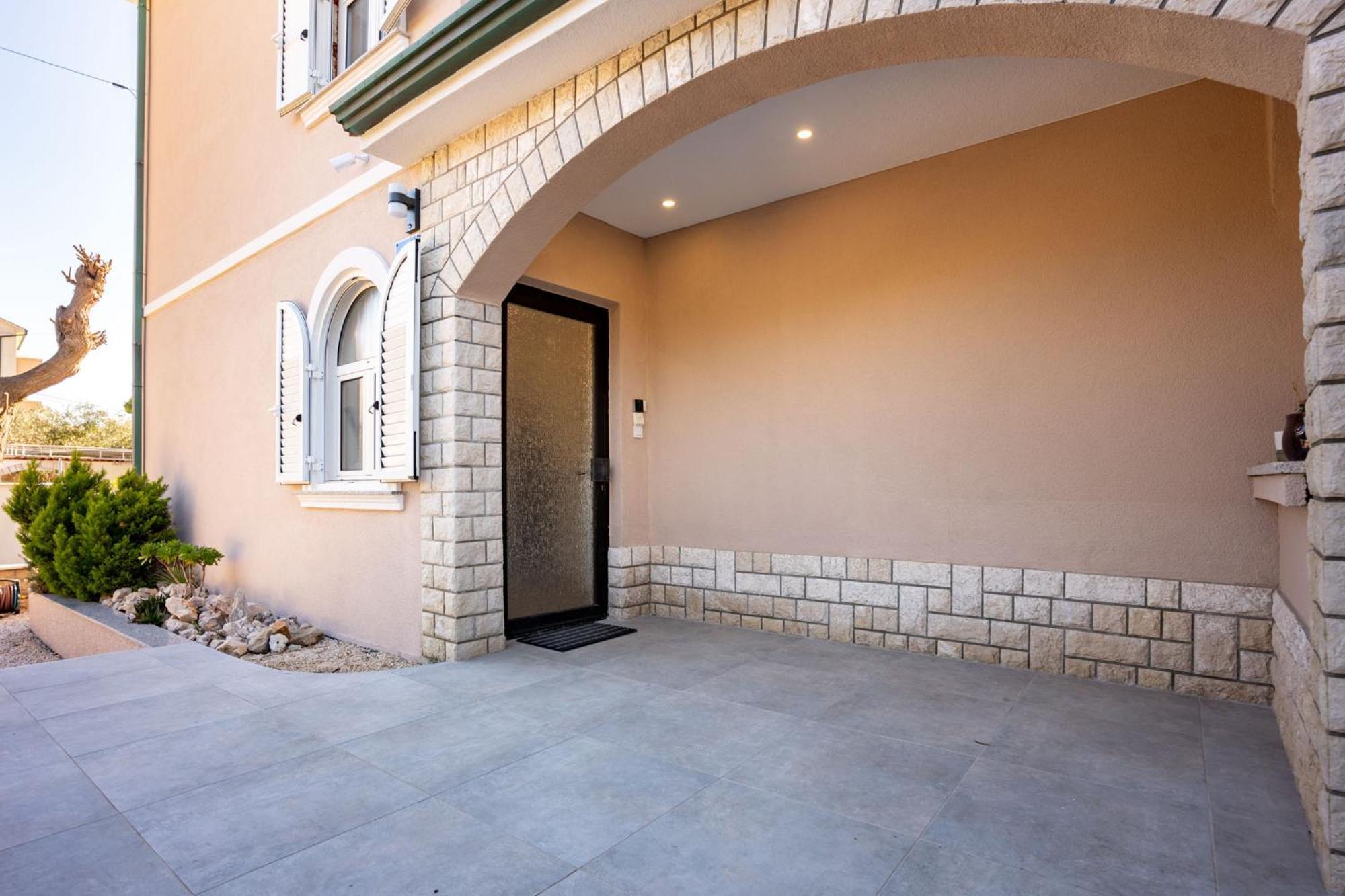 Apartments Casa Barbara Rab Town Luaran gambar